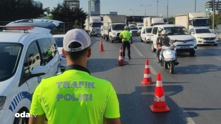 istanbullular-dikkat-provalar-basladi-yollar-trafige-kapandi-d2cktpfC.jpg