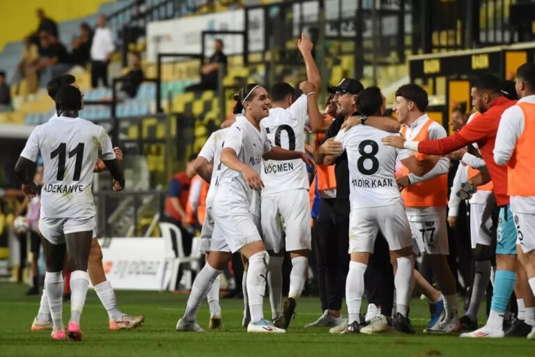 manisa-fk-istanbulspor-ile-1-1-beraberlik-md7tS7eK.jpg