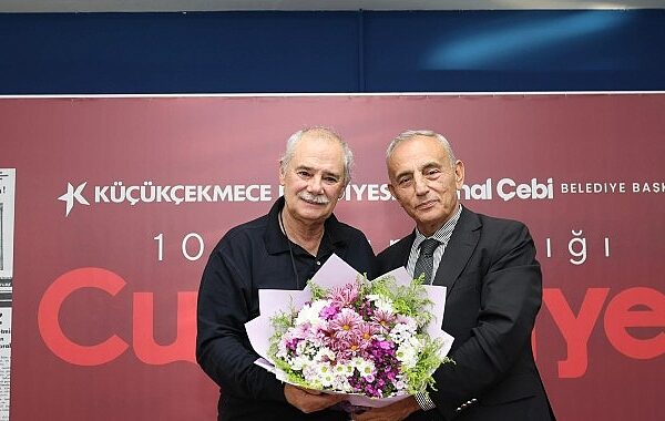 100 yilin tanigi cumhuriyet sergisi sefakoy galeri kupte K6fyay1k.jpg