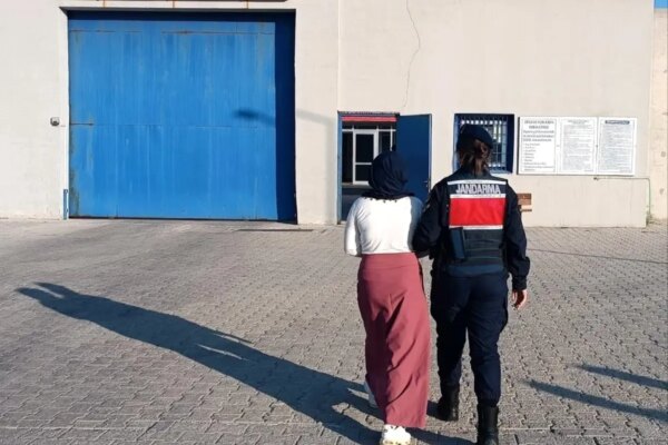 afyonkarahisarda aranan 37 kisi yakalandi SAgE7mjd.jpg