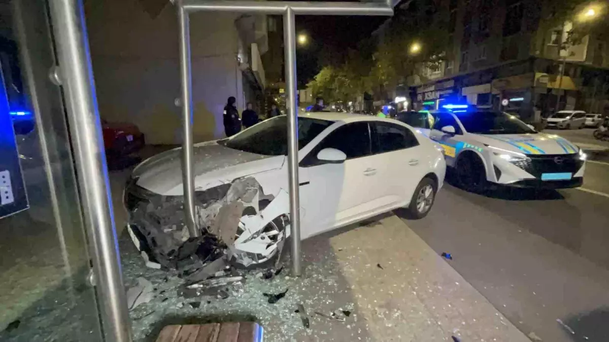 alkollu surucu yolcu duragina daldi GXA9gpfl.jpg