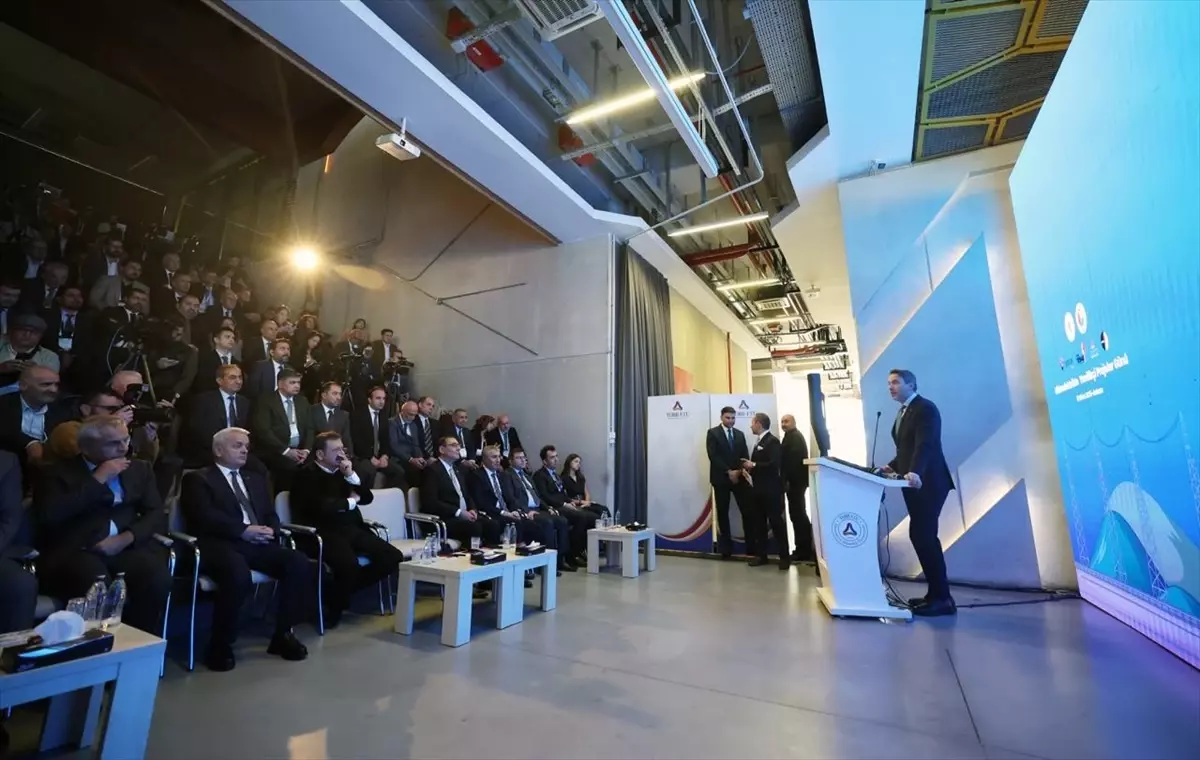 Bakan Bayraktar, son 23 yılda yenilenebilir enerjideki devrimde HES’lerin önemli rol oynadığını belirtti