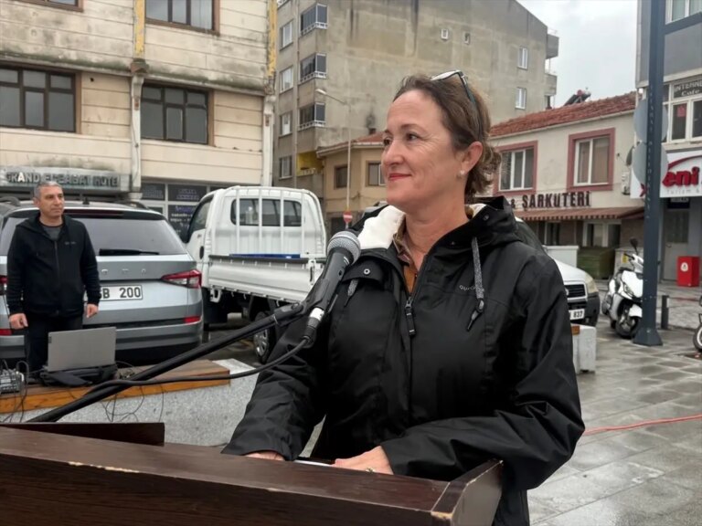 eceabatta muhtarlar gunu toreni s2WBNatZ.jpg