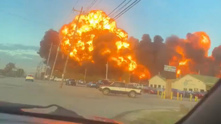 abdde kargo ucagi dustu yaralilar var Nn5mknCa.jpg