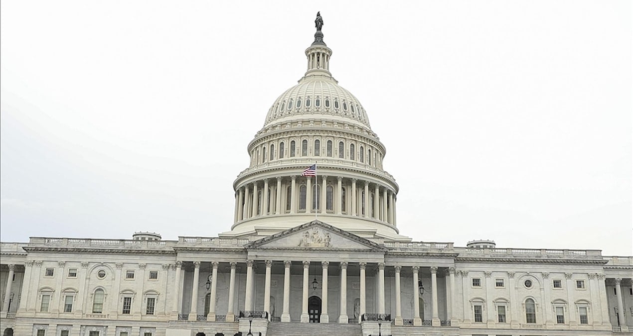 abdde tarihinin en uzun hukumet krizi 36 gundur kapali ekonomi alarm veriyor FAfyEEUK.jpg