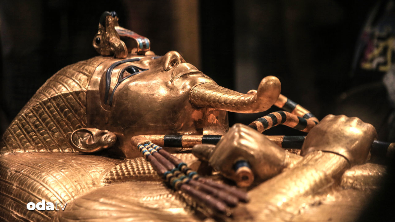 altindan tabut sergilendi bNw379W4.jpg