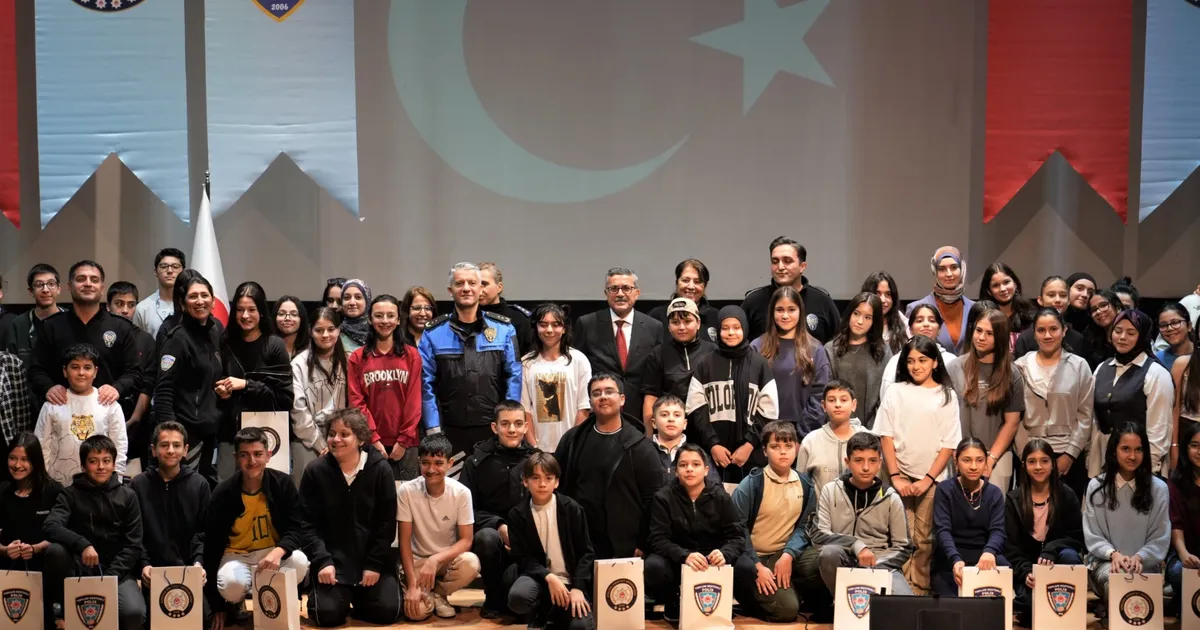 cogep etkinligiyle genclere destek kursiyerlere sertifika fDwPy1cb.webp