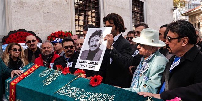 yesilcamin unlu ismi engin caglar son yolcuguna ugurlandi gNtJ2hfa.jpg