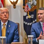 trumpin-sag-kolu-hegseth-skandallarin-golgesinde-kongre-istifasini-istiyor-jYv9NPTF.jpg