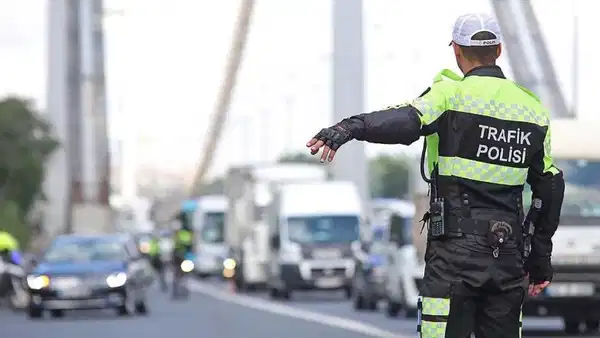 İstanbul’da Trafik Düzenlemeleri: Kapalı Yollar ve Alternatif Güzergahlar Açıklandı