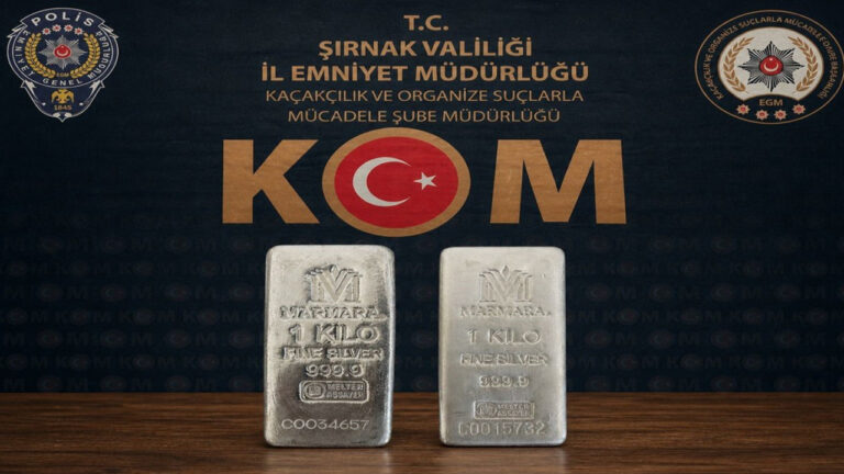 kacakciliga-dev-darbe-43-milyon-tllik-urun-ele-gecirildi-CQ1I6fPE