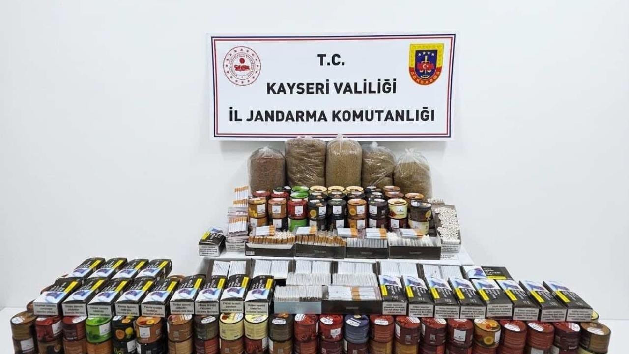 Kayseri’de Kaçak Tütün Operasyonu: Binlerce Makaron ve Nargile Tütünü Ele Geçirildi