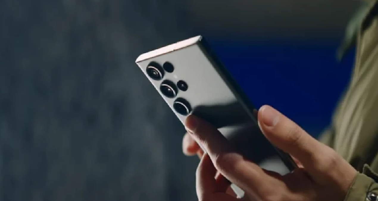 samsung-cok-sevilen-3-modelin-fisini-cekti-cpSuRQQm